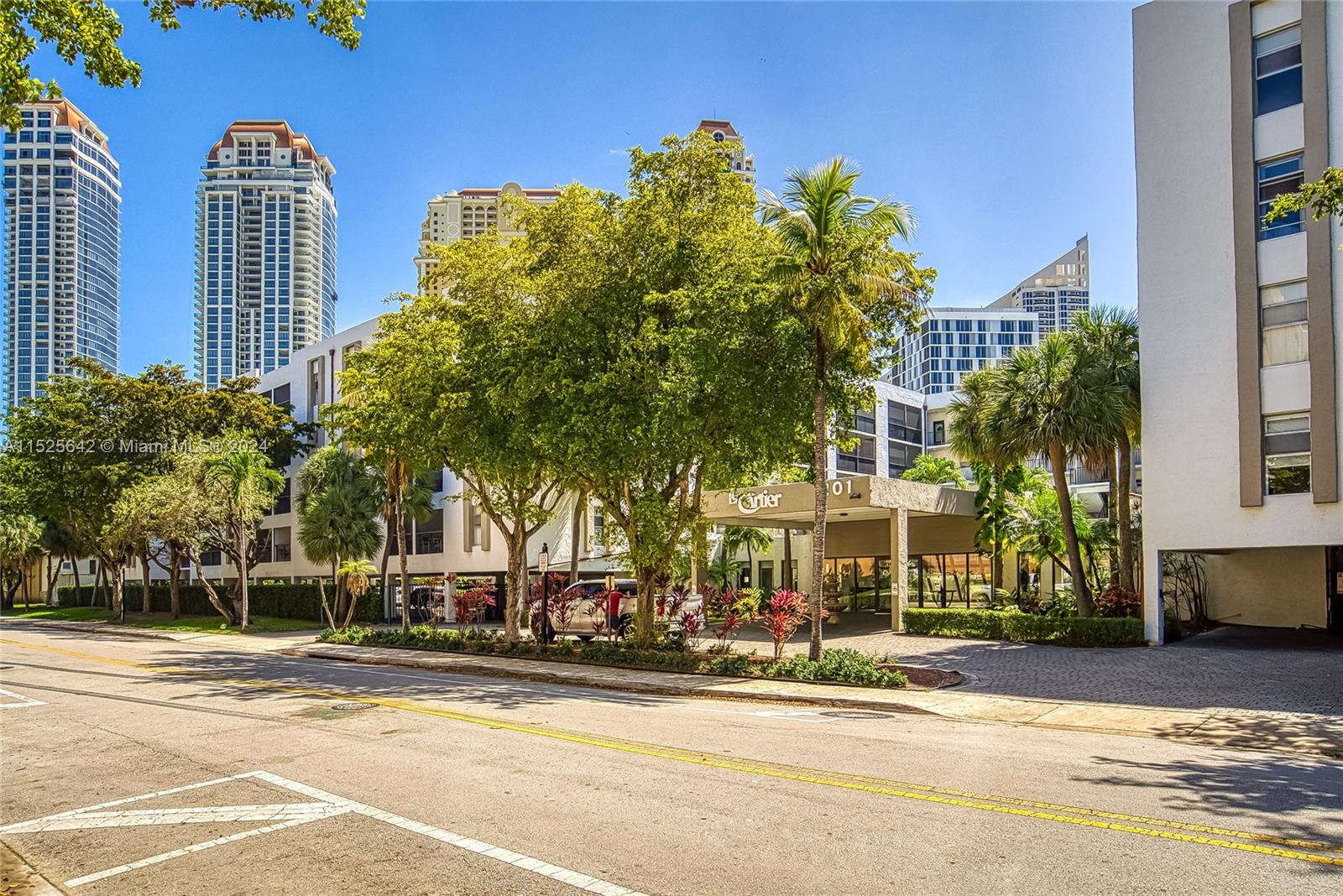 201 178th Dr, Sunny Isles Beach, FL, 33160 United States, 2 Bedrooms Bedrooms, ,2 BathroomsBathrooms,Residential,For Sale,178th Dr,A11525642