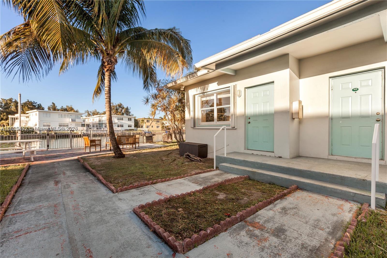 1239 Marseille Dr 8, Miami Beach, Florida 33141, 2 Bedrooms Bedrooms, ,2 BathroomsBathrooms,Residential,For Sale,1239 Marseille Dr 8,A11525492