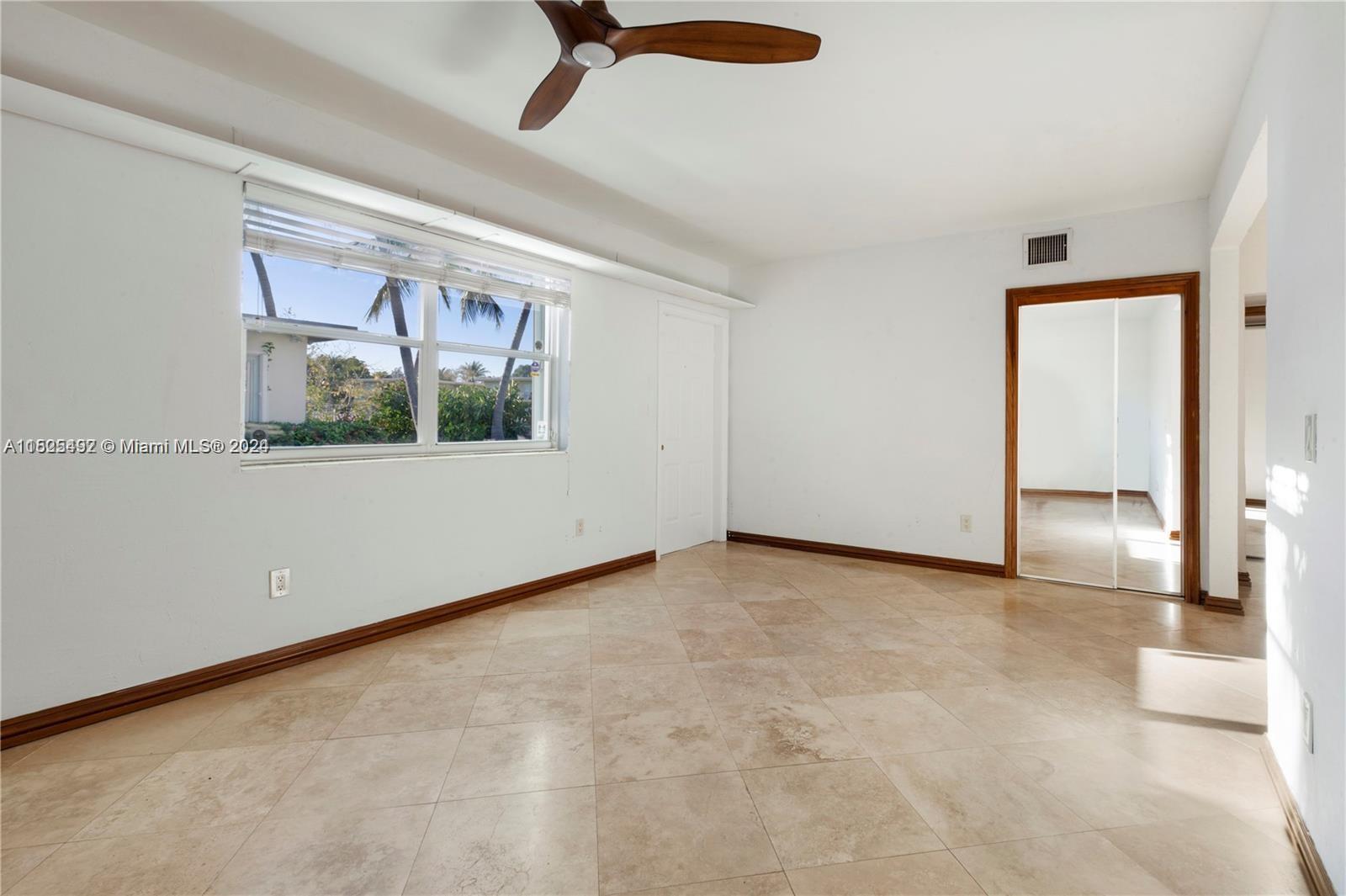 1239 Marseille Dr 8, Miami Beach, Florida 33141, 2 Bedrooms Bedrooms, ,2 BathroomsBathrooms,Residential,For Sale,1239 Marseille Dr 8,A11525492