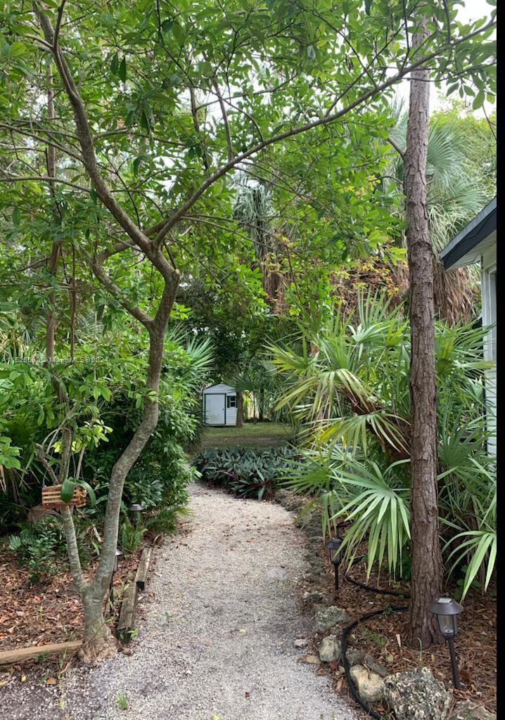 229 SW 3rd Pl, Dania Beach, Florida 33004, 2 Bedrooms Bedrooms, ,1 BathroomBathrooms,Residentiallease,For Rent,229 SW 3rd Pl,A11525692