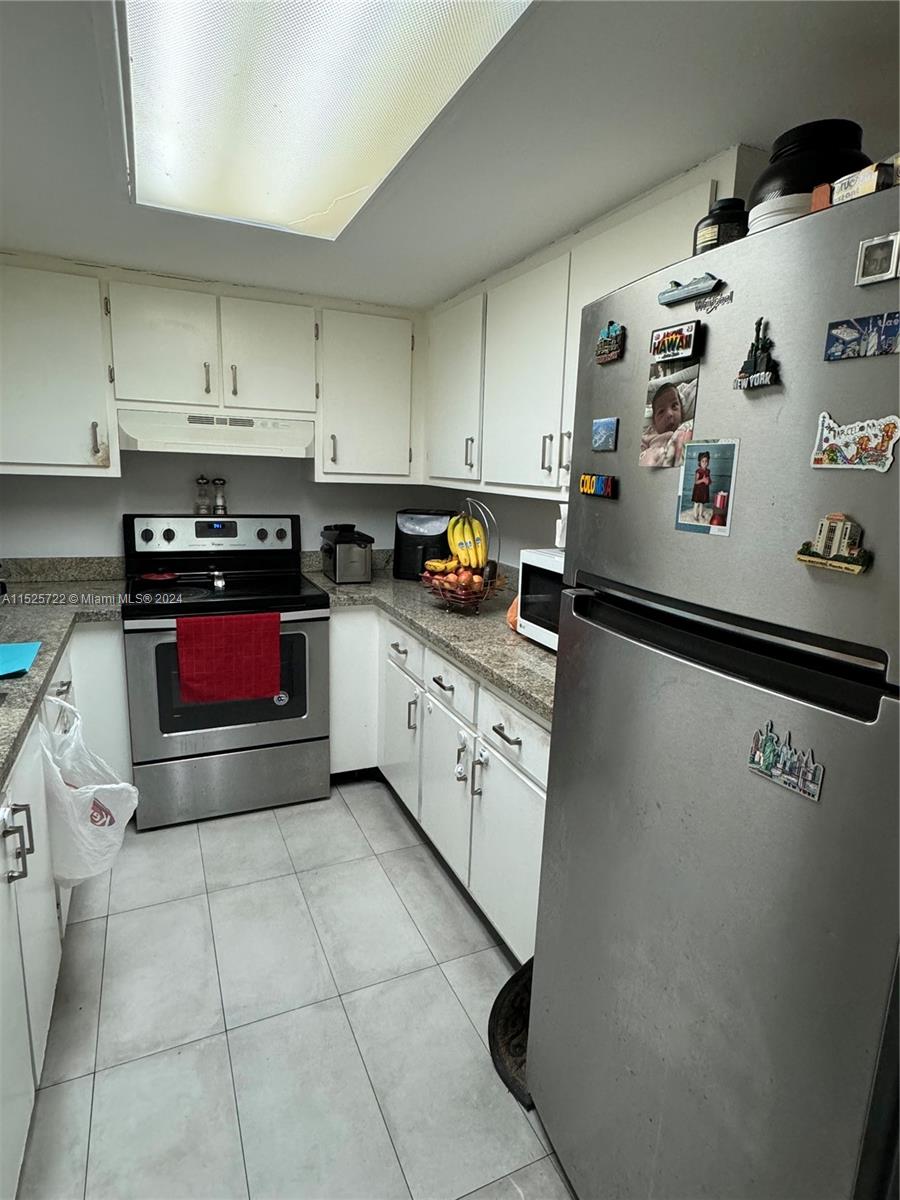 1975 Normandy Dr 504, Miami Beach, Florida 33141, 2 Bedrooms Bedrooms, ,1 BathroomBathrooms,Residential,For Sale,1975 Normandy Dr 504,A11525722