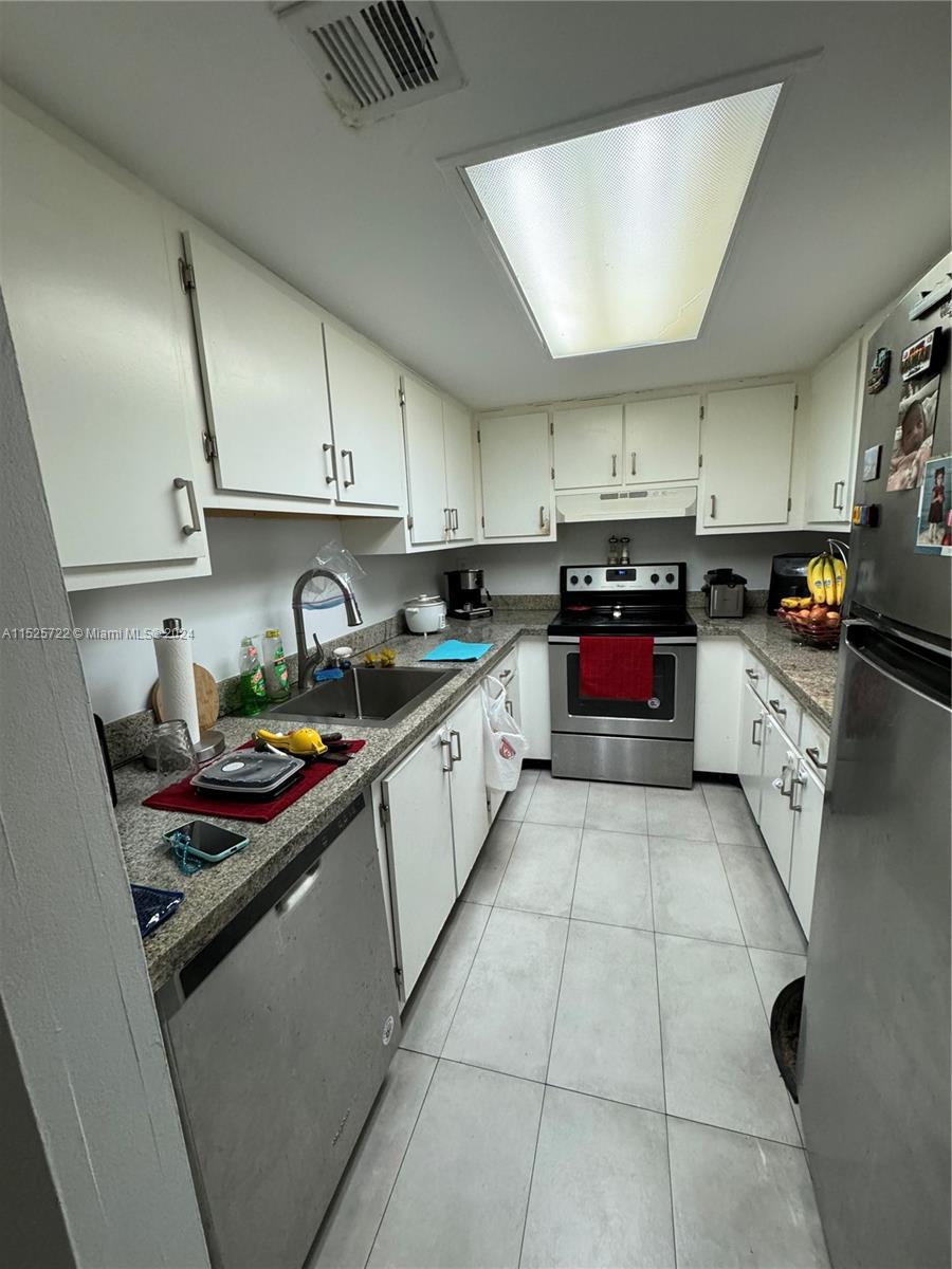 1975 Normandy Dr 504, Miami Beach, Florida 33141, 2 Bedrooms Bedrooms, ,1 BathroomBathrooms,Residential,For Sale,1975 Normandy Dr 504,A11525722