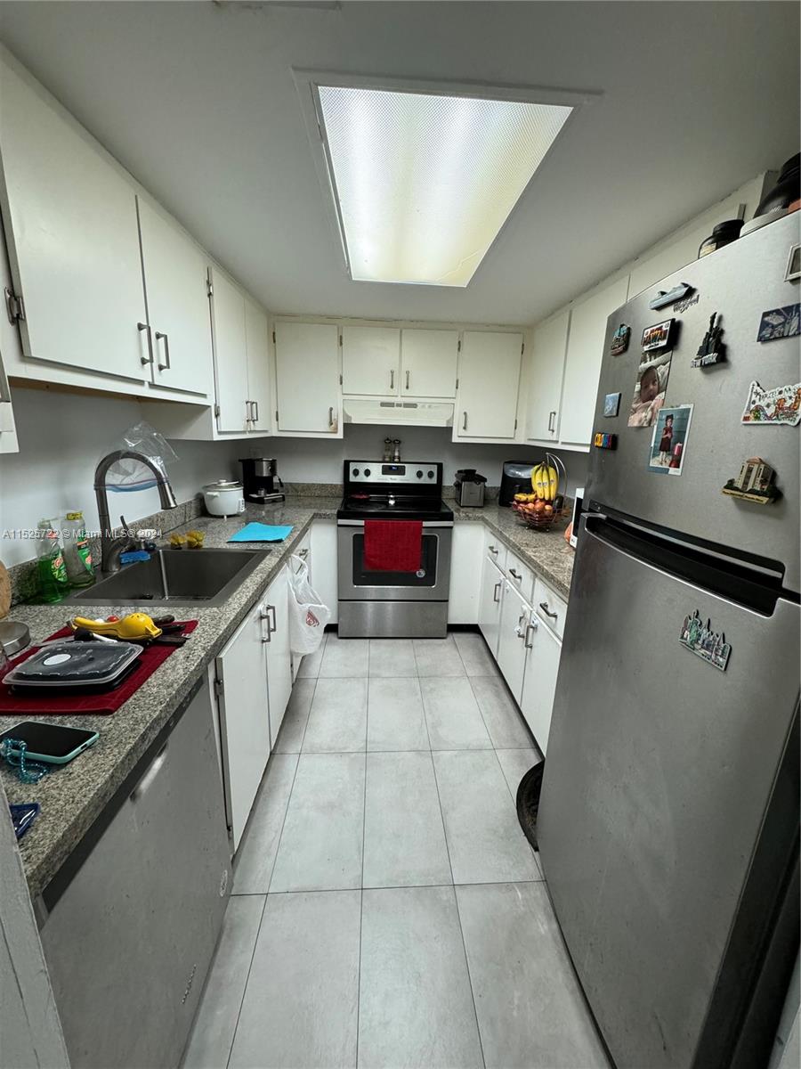 1975 Normandy Dr 504, Miami Beach, Florida 33141, 2 Bedrooms Bedrooms, ,1 BathroomBathrooms,Residential,For Sale,1975 Normandy Dr 504,A11525722