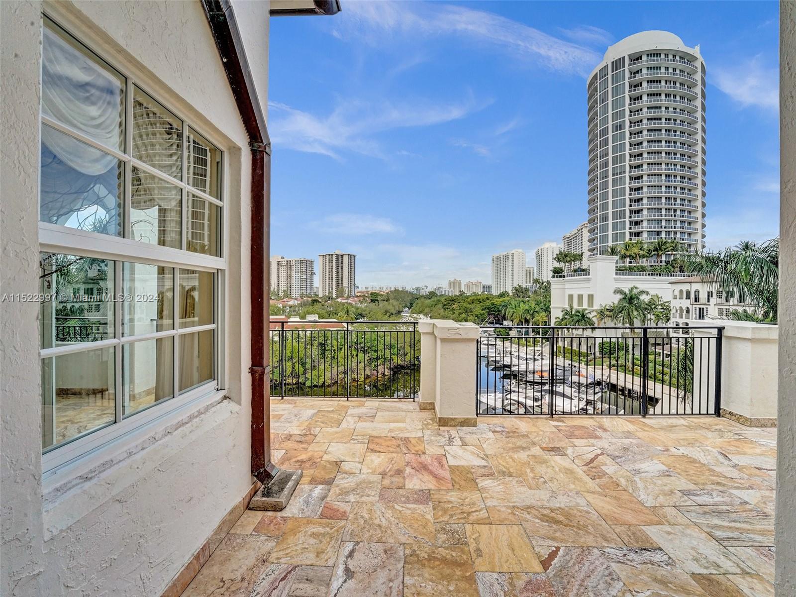 3500 Island Blvd, Aventura, FL, 33160 United States, 4 Bedrooms Bedrooms, ,5 BathroomsBathrooms,Residential,For Sale,Island Blvd,A11522997