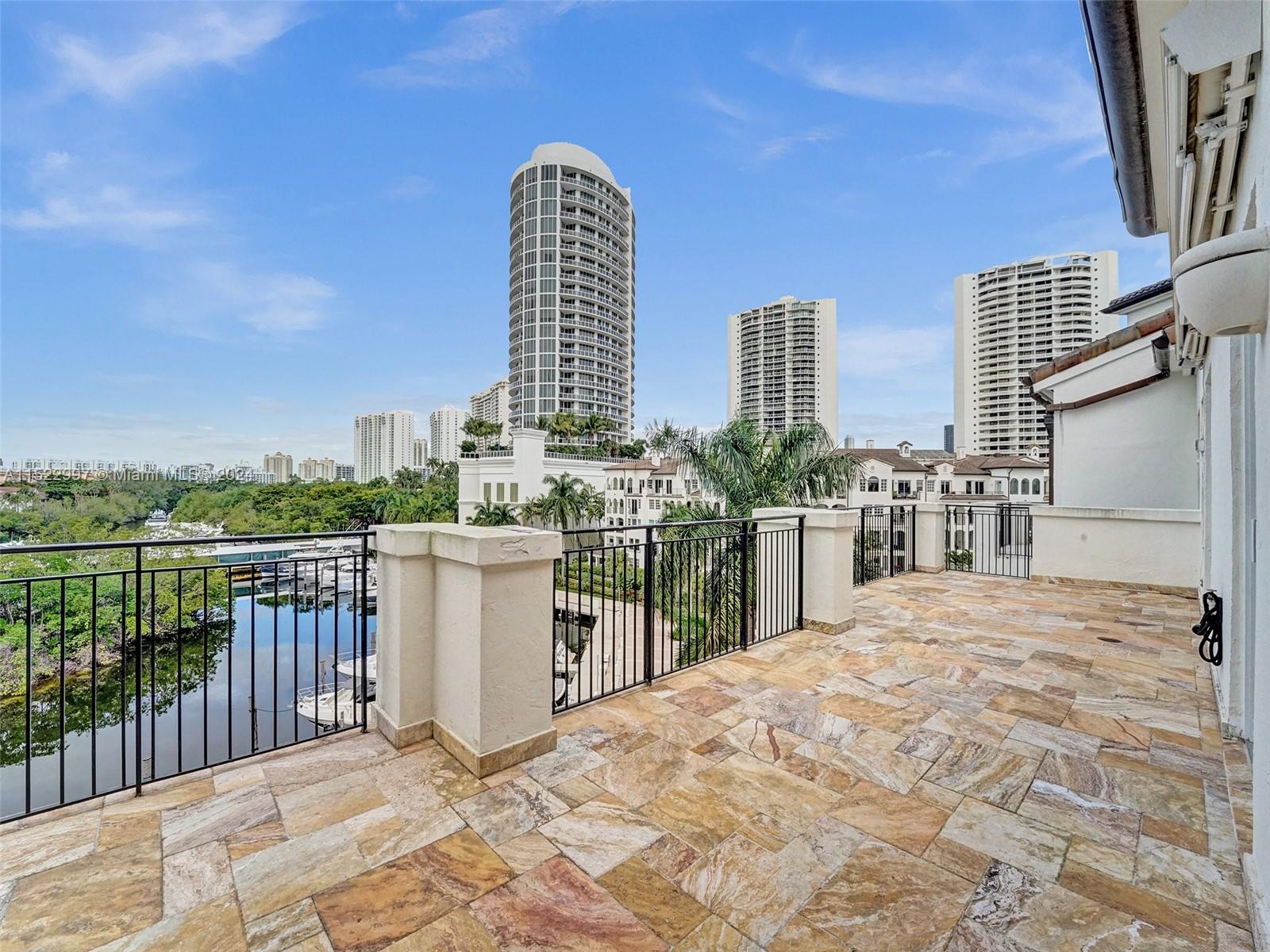3500 Island Blvd, Aventura, FL, 33160 United States, 4 Bedrooms Bedrooms, ,5 BathroomsBathrooms,Residential,For Sale,Island Blvd,A11522997
