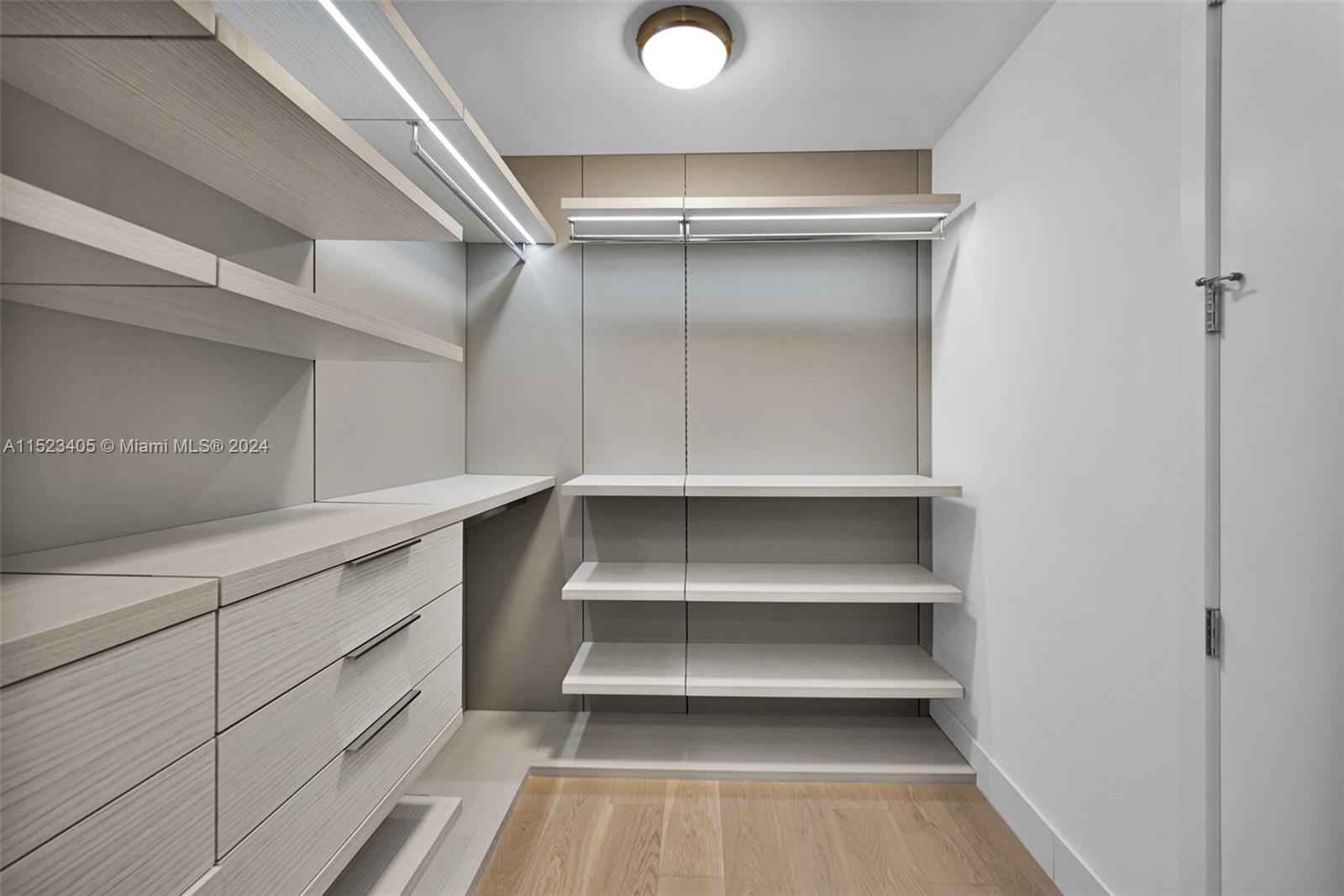 10201 Collins Ave, Bal Harbour, FL, 33154 United States, 2 Bedrooms Bedrooms, ,2 BathroomsBathrooms,Residential,For Sale,Collins Ave,A11523405