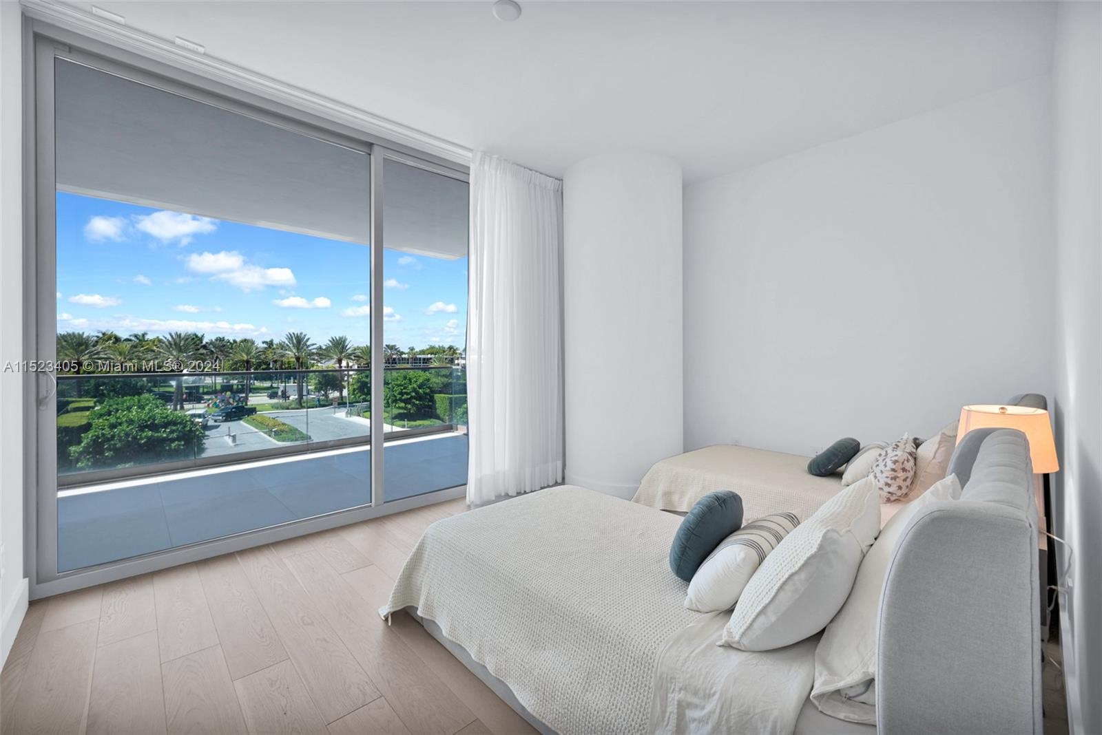 10201 Collins Ave, Bal Harbour, FL, 33154 United States, 2 Bedrooms Bedrooms, ,2 BathroomsBathrooms,Residential,For Sale,Collins Ave,A11523405