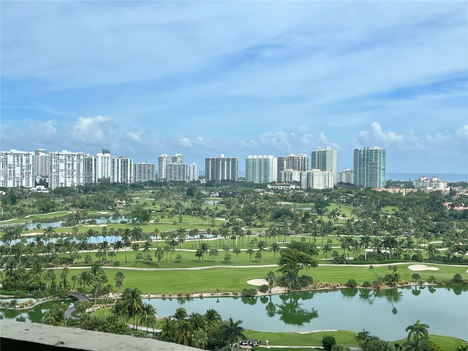 19501 W Country Club Dr 1801, Aventura, FL 33180, 1 Bedroom Bedrooms, ,1 BathroomBathrooms,Residential,For Sale,Country Club Dr,A11525754