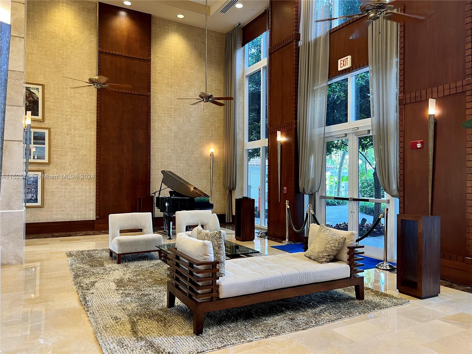 19501 W Country Club Dr 1801, Aventura, FL 33180, 1 Bedroom Bedrooms, ,1 BathroomBathrooms,Residential,For Sale,Country Club Dr,A11525754