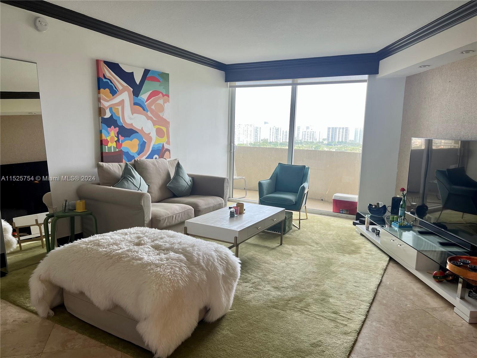 19501 W Country Club Dr 1801, Aventura, FL 33180, 1 Bedroom Bedrooms, ,1 BathroomBathrooms,Residential,For Sale,Country Club Dr,A11525754