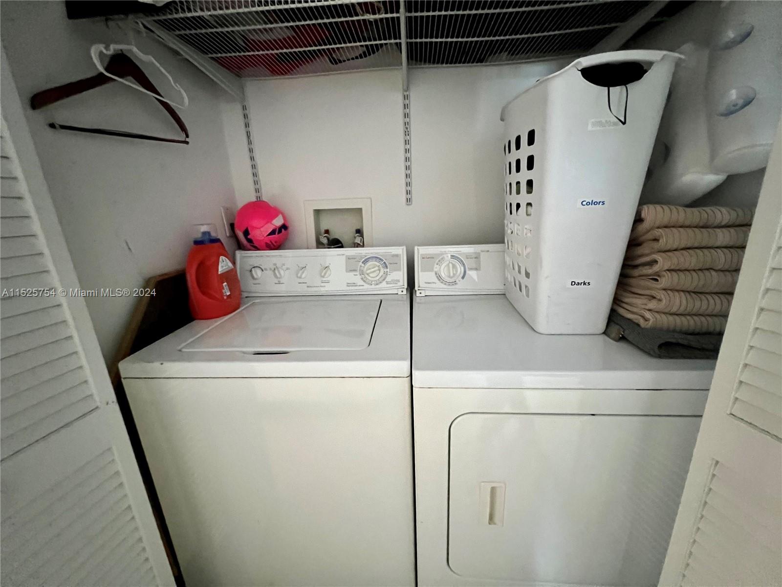 19501 W Country Club Dr 1801, Aventura, FL 33180, 1 Bedroom Bedrooms, ,1 BathroomBathrooms,Residential,For Sale,Country Club Dr,A11525754