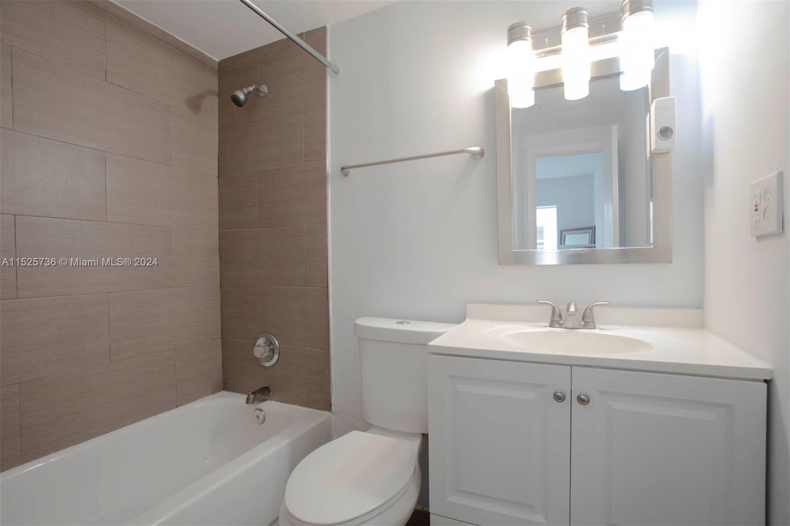 1350 Pennsylvania Ave 104, Miami Beach, Florida 33139, 2 Bedrooms Bedrooms, ,2 BathroomsBathrooms,Residential,For Sale,1350 Pennsylvania Ave 104,A11525736