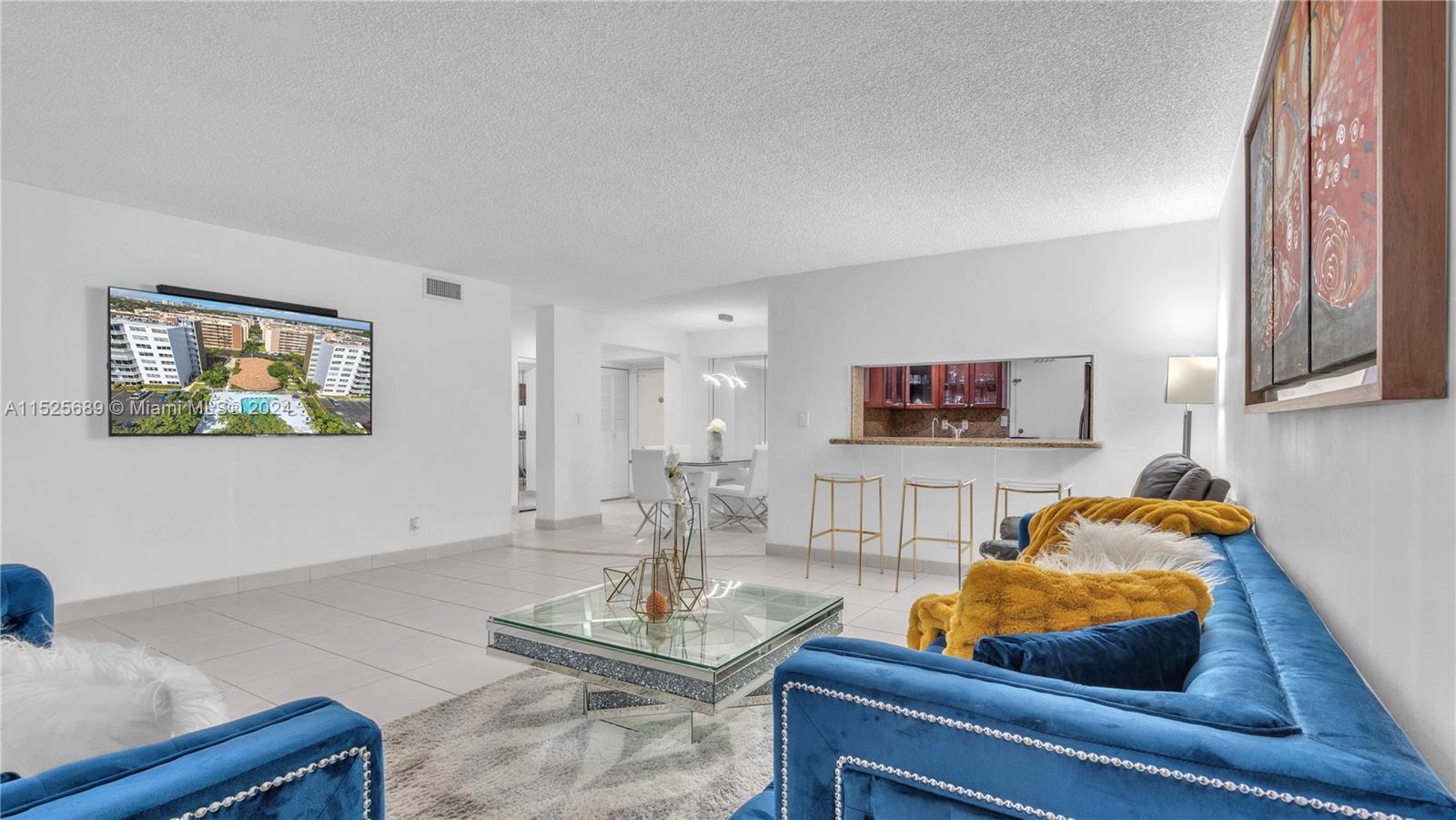 400 NE 12th Ave 103, Hallandale Beach, Florida 33009, 2 Bedrooms Bedrooms, ,2 BathroomsBathrooms,Residential,For Sale,400 NE 12th Ave 103,A11525689