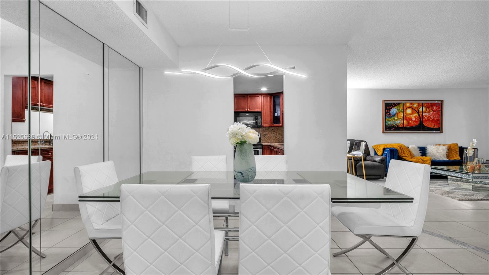 400 NE 12th Ave 103, Hallandale Beach, Florida 33009, 2 Bedrooms Bedrooms, ,2 BathroomsBathrooms,Residential,For Sale,400 NE 12th Ave 103,A11525689