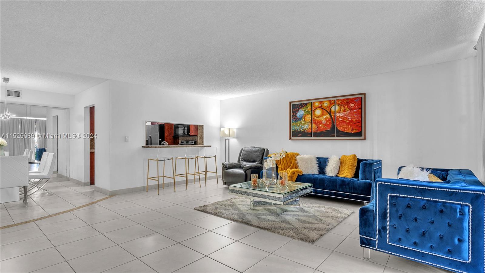 400 NE 12th Ave 103, Hallandale Beach, Florida 33009, 2 Bedrooms Bedrooms, ,2 BathroomsBathrooms,Residential,For Sale,400 NE 12th Ave 103,A11525689