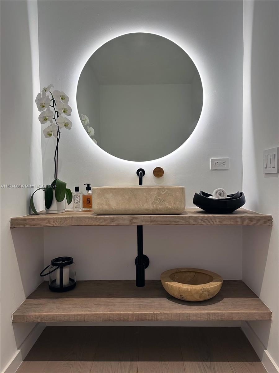 7600 Fisher Island Dr, Miami Beach, FL, 33109 United States, 3 Bedrooms Bedrooms, ,4 BathroomsBathrooms,Residential,For Sale,Fisher Island Dr,A11524666