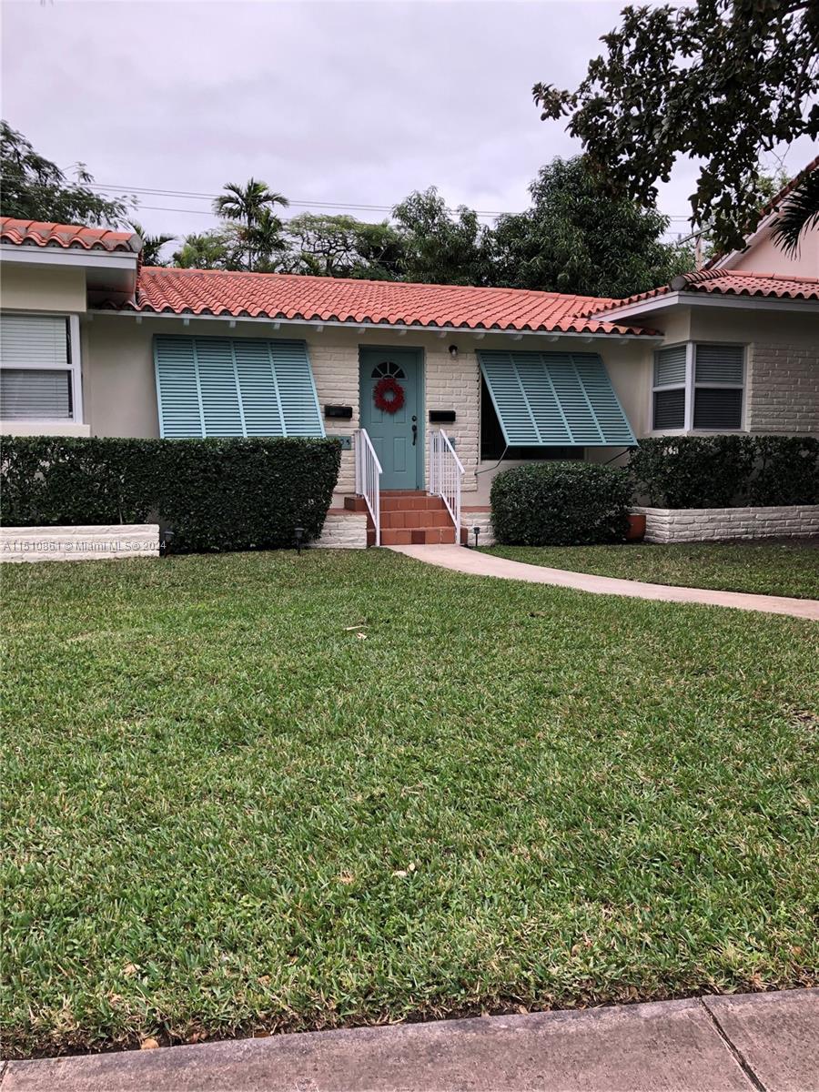 3507 Ponce De Leon Blvd 3507, Coral Gables, Florida 33134, 2 Bedrooms Bedrooms, ,2 BathroomsBathrooms,Residentiallease,For Rent,3507 Ponce De Leon Blvd 3507,A11510861