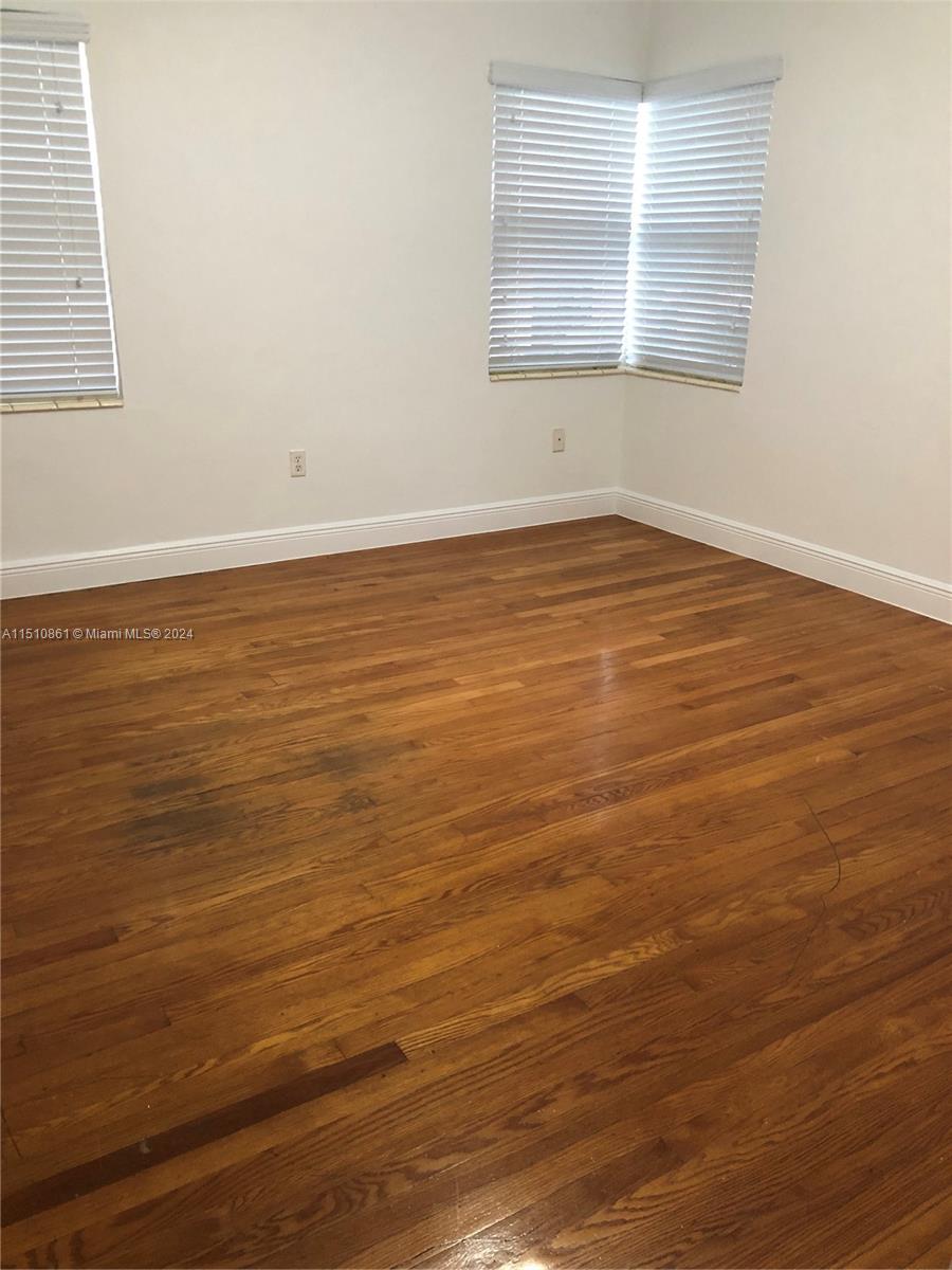 3507 Ponce De Leon Blvd 3507, Coral Gables, Florida 33134, 2 Bedrooms Bedrooms, ,2 BathroomsBathrooms,Residentiallease,For Rent,3507 Ponce De Leon Blvd 3507,A11510861