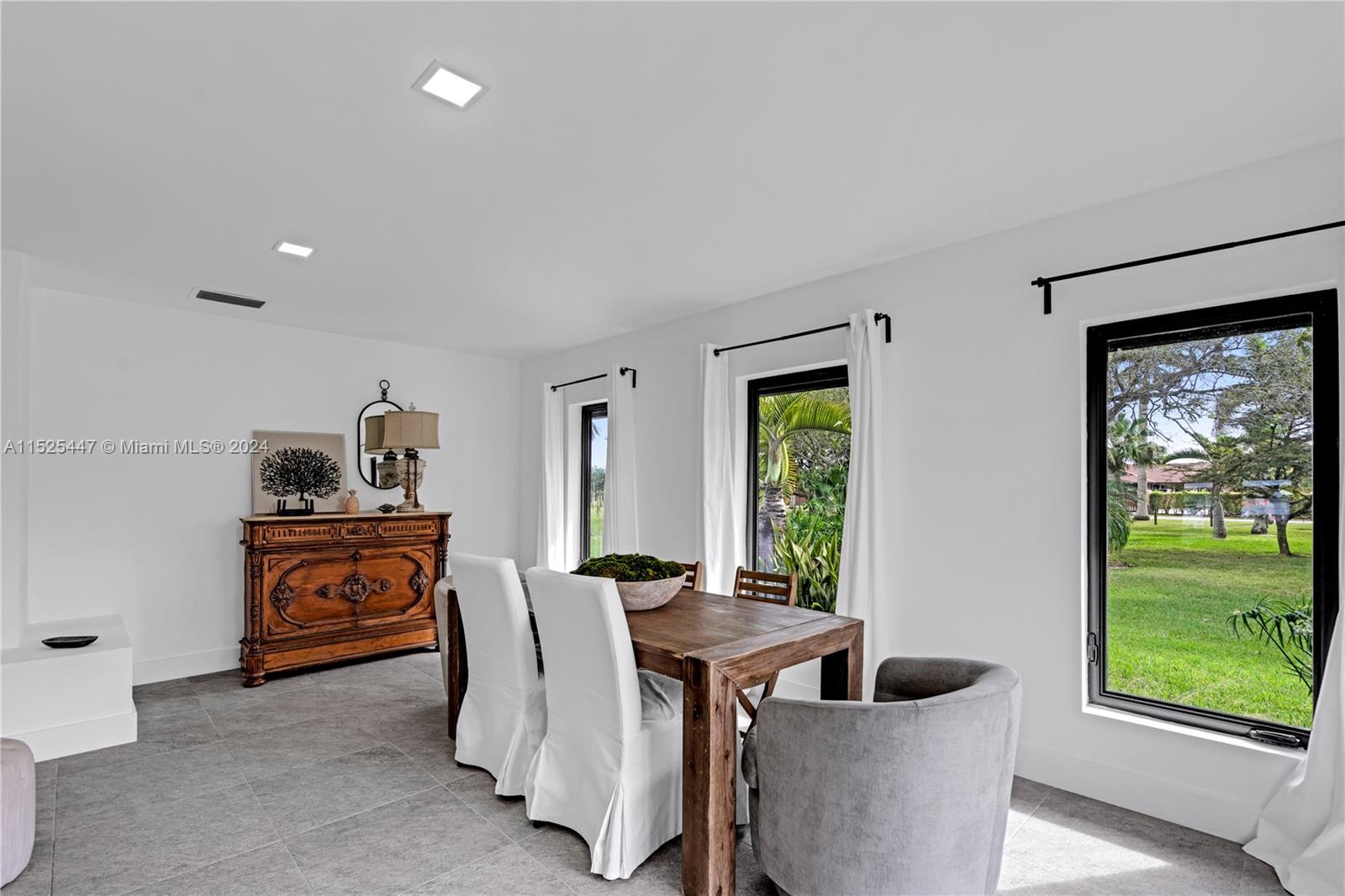 22595 SW 252nd St, Homestead, Florida 33031, 5 Bedrooms Bedrooms, ,4 BathroomsBathrooms,Residential,For Sale,22595 SW 252nd St,A11525447