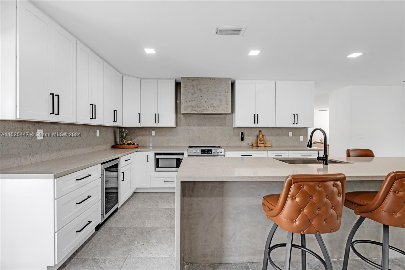 22595 SW 252nd St, Homestead, Florida 33031, 5 Bedrooms Bedrooms, ,4 BathroomsBathrooms,Residential,For Sale,22595 SW 252nd St,A11525447