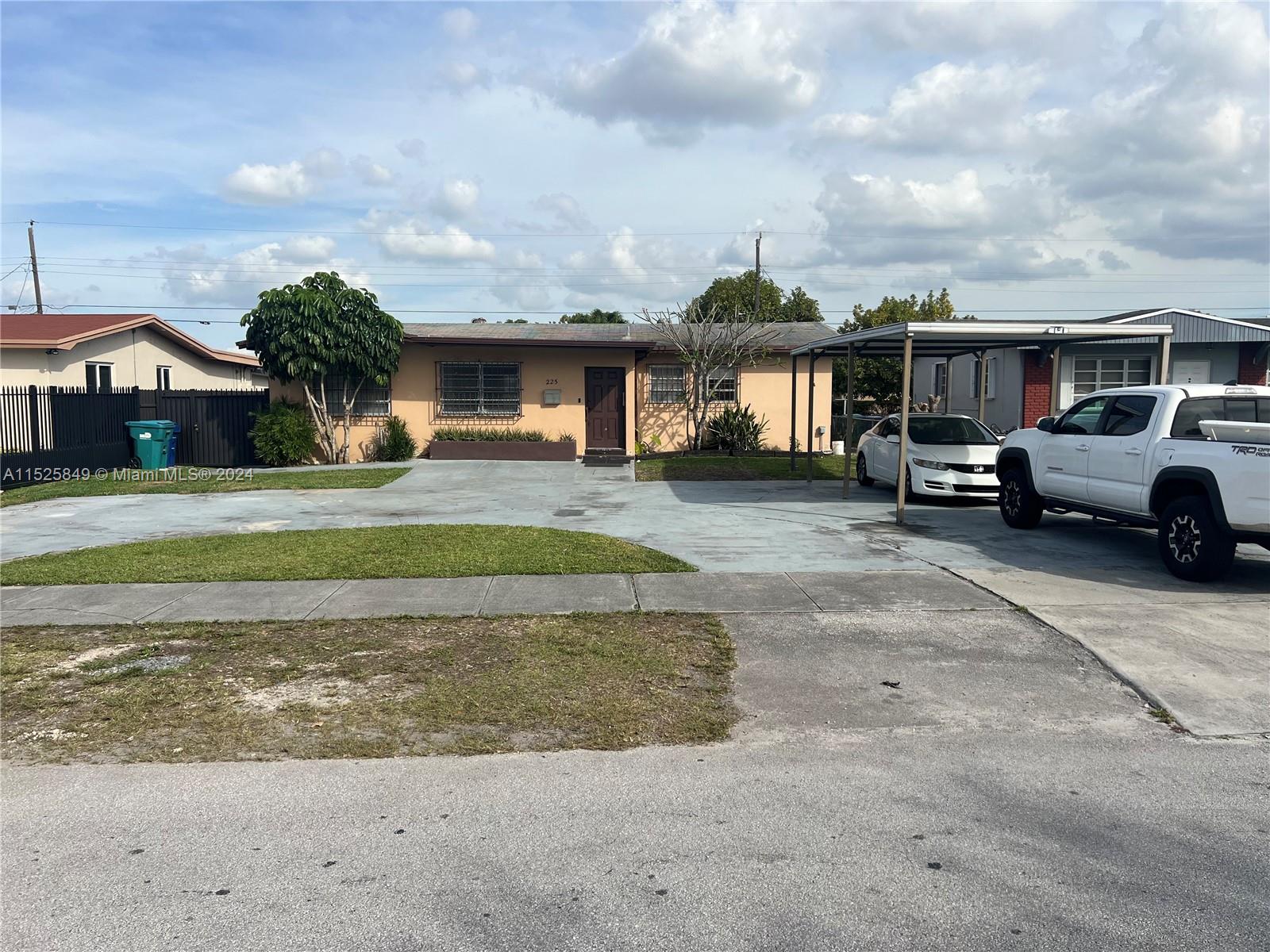 225 SW 104th Ct  For Sale A11525849, FL