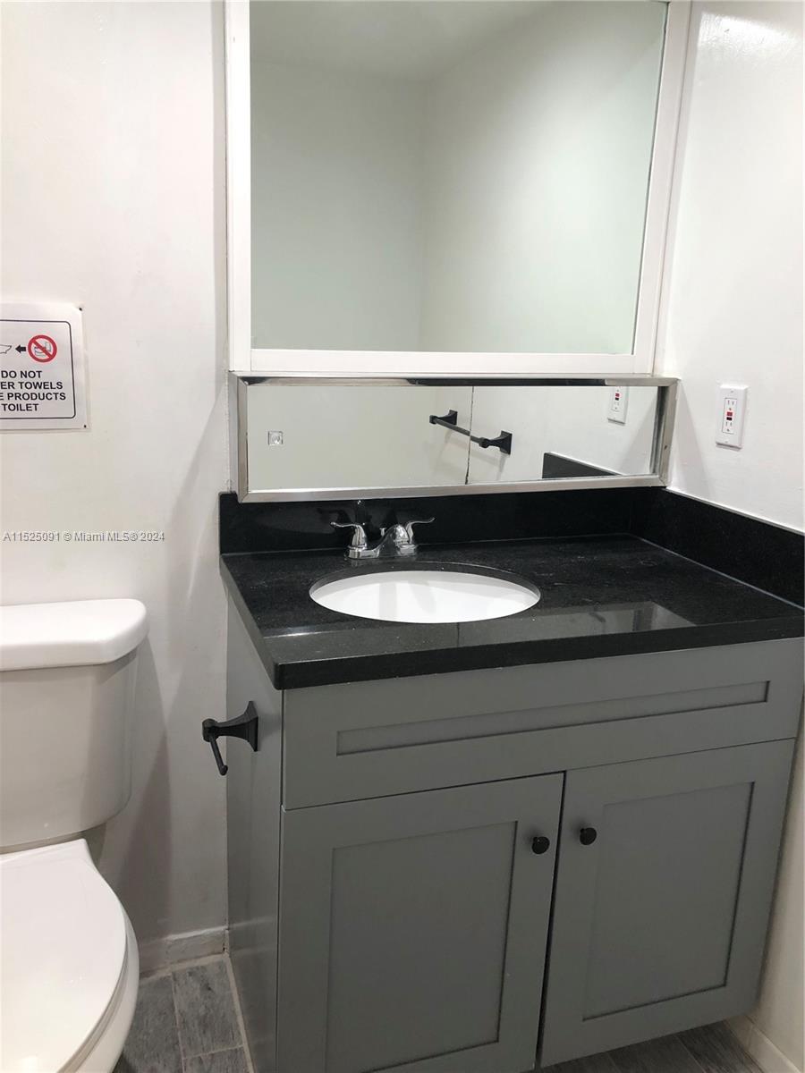 3901 S Ocean Dr 2B, Hollywood, Florida 33019, 1 Bedroom Bedrooms, ,1 BathroomBathrooms,Residentiallease,For Rent,3901 S Ocean Dr 2B,A11525091