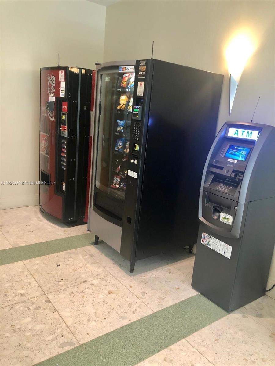 3901 S Ocean Dr 2B, Hollywood, Florida 33019, 1 Bedroom Bedrooms, ,1 BathroomBathrooms,Residentiallease,For Rent,3901 S Ocean Dr 2B,A11525091