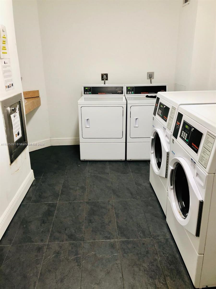 3901 S Ocean Dr 2B, Hollywood, Florida 33019, 1 Bedroom Bedrooms, ,1 BathroomBathrooms,Residentiallease,For Rent,3901 S Ocean Dr 2B,A11525091