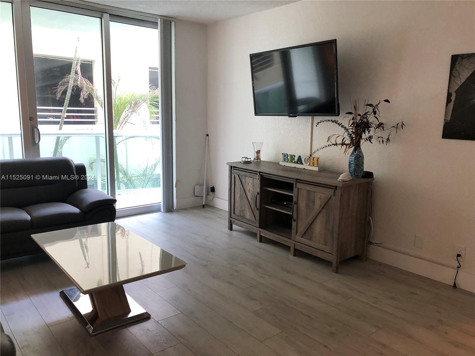 3901 S Ocean Dr 2B, Hollywood, Florida 33019, 1 Bedroom Bedrooms, ,1 BathroomBathrooms,Residentiallease,For Rent,3901 S Ocean Dr 2B,A11525091