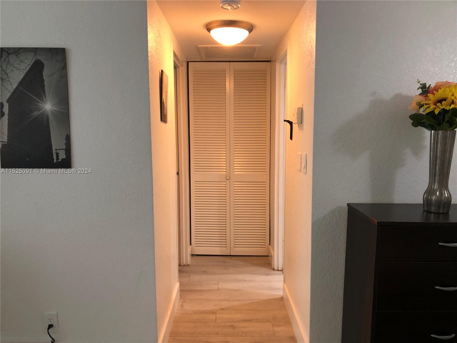 3901 S Ocean Dr 2B, Hollywood, Florida 33019, 1 Bedroom Bedrooms, ,1 BathroomBathrooms,Residentiallease,For Rent,3901 S Ocean Dr 2B,A11525091