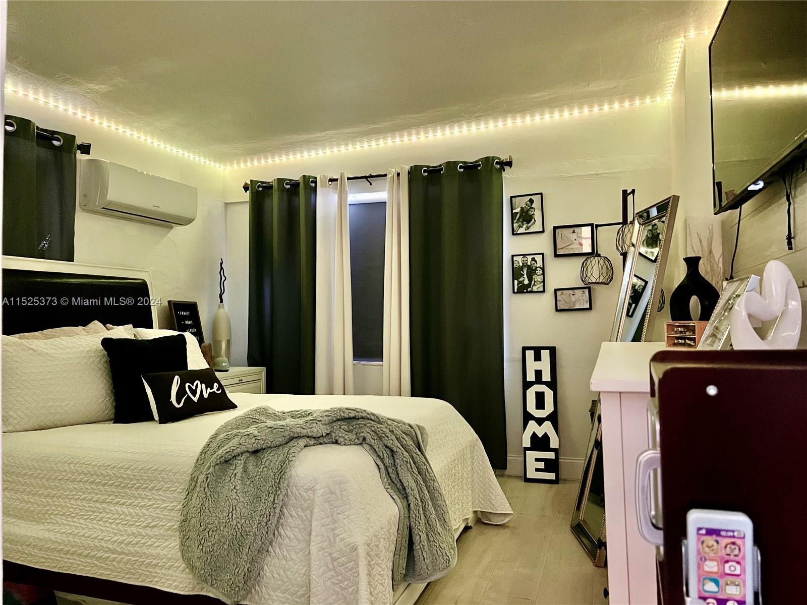 1327 22nd Ter, Fort Lauderdale, FL, 33312 United States, 3 Bedrooms Bedrooms, ,2 BathroomsBathrooms,Residential,For Sale,22nd Ter,A11525373