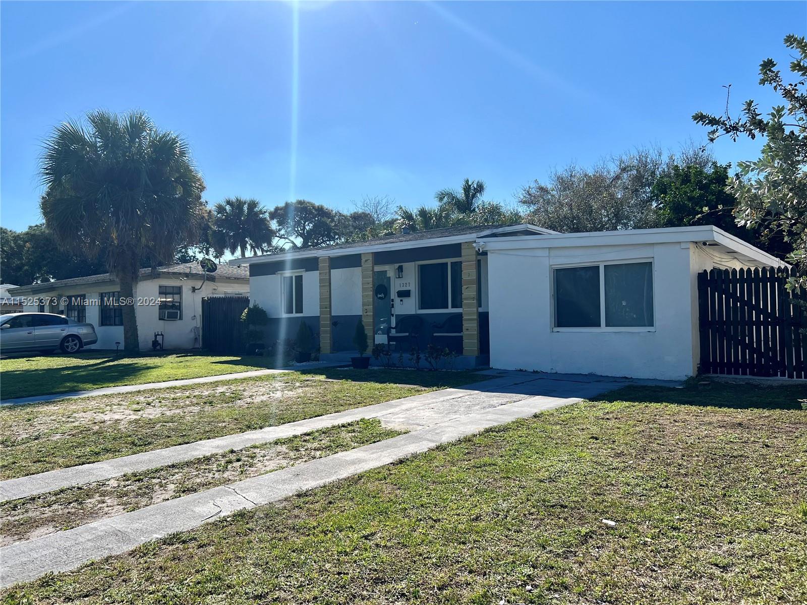 1327 22nd Ter, Fort Lauderdale, FL, 33312 United States, 3 Bedrooms Bedrooms, ,2 BathroomsBathrooms,Residential,For Sale,22nd Ter,A11525373