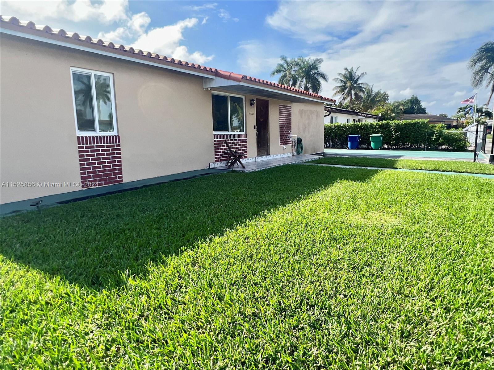 10820 SW 66th Dr  For Sale A11525856, FL