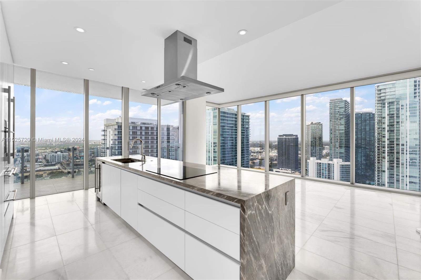 700 NE 26th terr 3206, Miami, Florida 33137, 2 Bedrooms Bedrooms, ,2 BathroomsBathrooms,Residential,For Sale,700 NE 26th terr 3206,A11525720