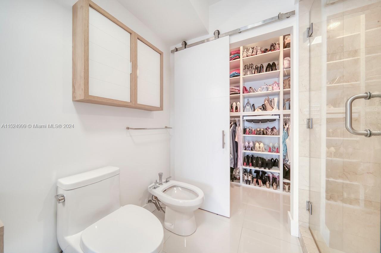 6365 Collins Ave 2406, Miami Beach, Florida 33141, 1 Bedroom Bedrooms, ,1 BathroomBathrooms,Residential,For Sale,6365 Collins Ave 2406,A11524999