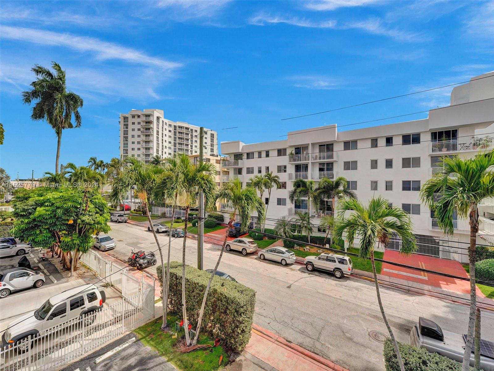 1658 Bay Rd 303, Miami Beach, Florida 33139, 1 Bedroom Bedrooms, ,1 BathroomBathrooms,Residentiallease,For Rent,1658 Bay Rd 303,A11525779