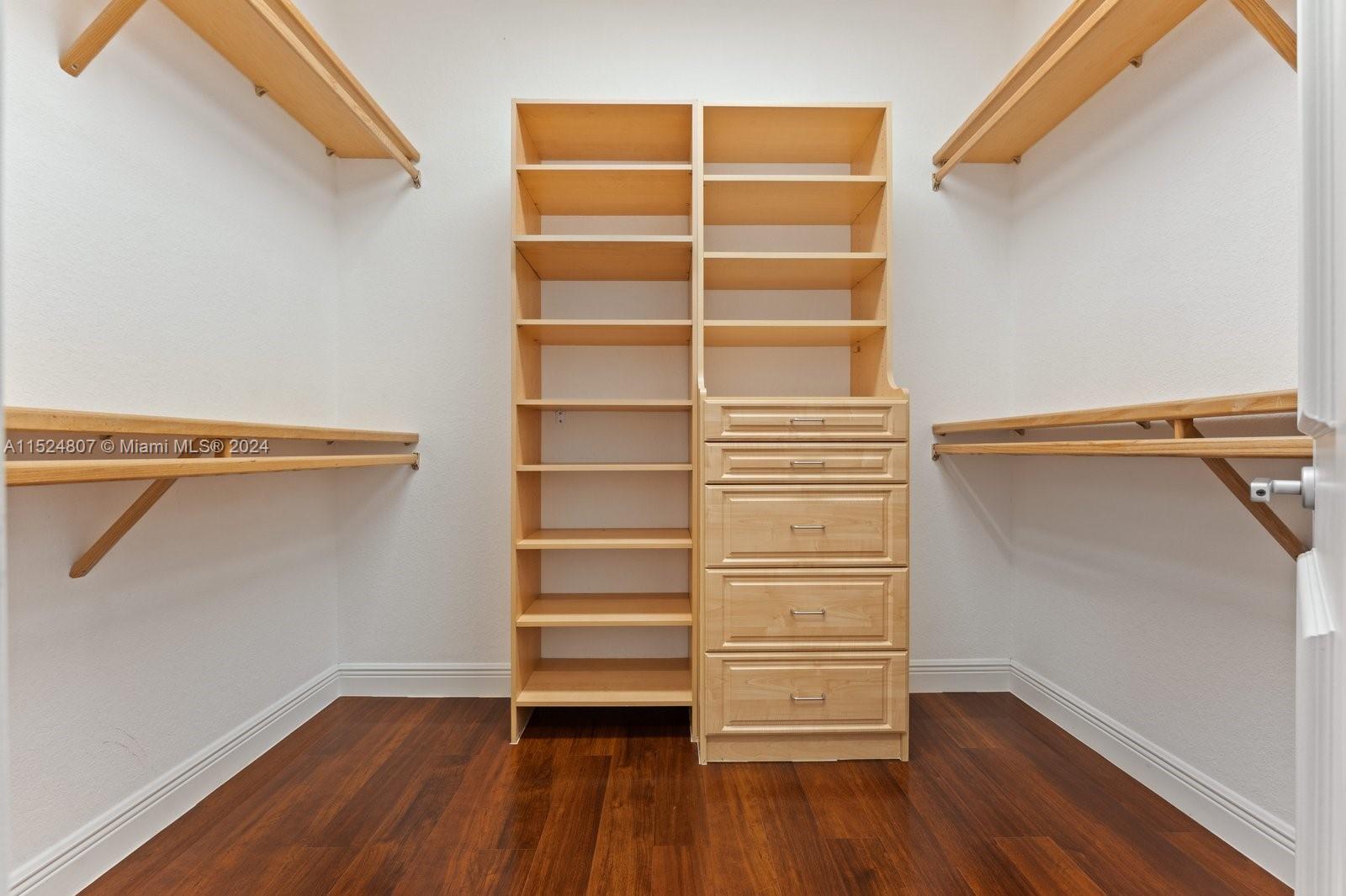 1535 Windjammer Way, Hollywood, FL, 33019 United States, 5 Bedrooms Bedrooms, ,4 BathroomsBathrooms,Residential,For Sale,Windjammer Way,A11524807