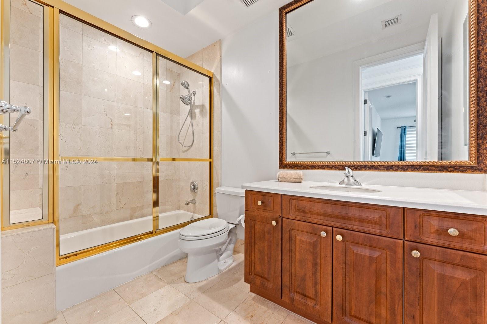 1535 Windjammer Way, Hollywood, FL, 33019 United States, 5 Bedrooms Bedrooms, ,4 BathroomsBathrooms,Residential,For Sale,Windjammer Way,A11524807