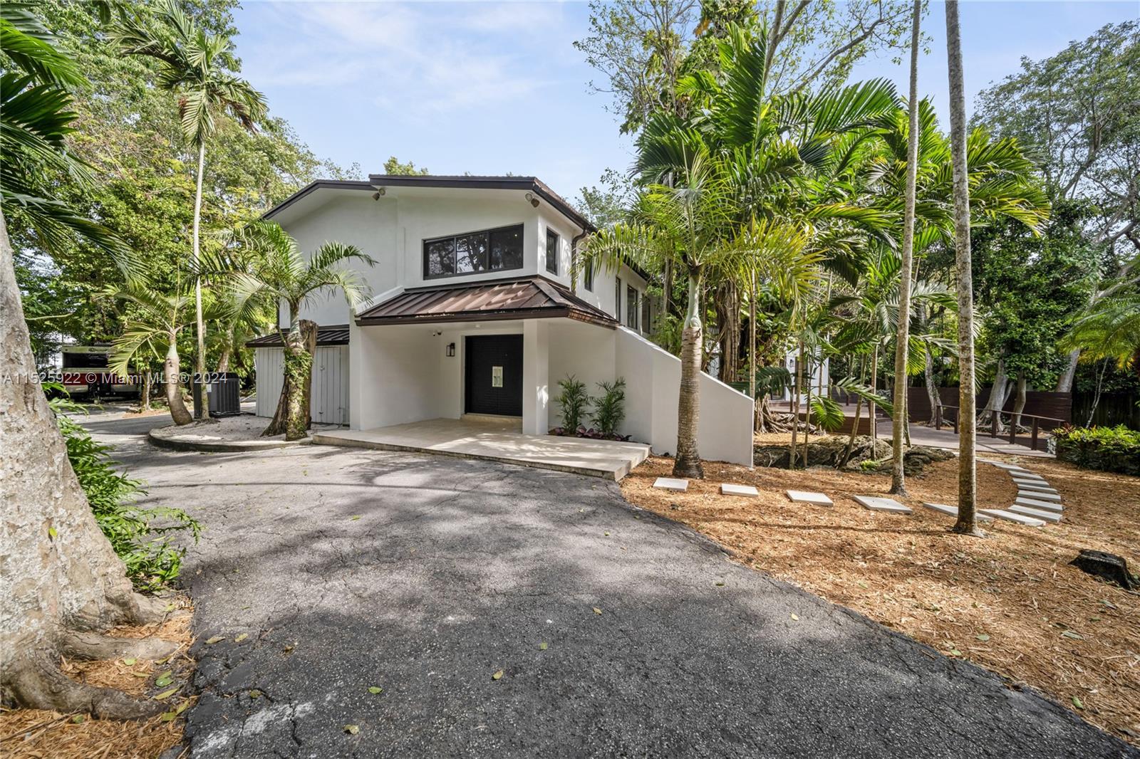 6525 SW 133rd Dr  For Sale A11525922, FL