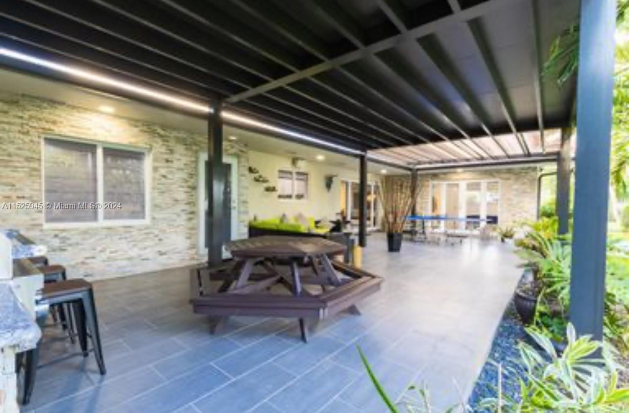 520 Nw 87th, El Portal, Florida 33150, 4 Bedrooms Bedrooms, ,4 BathroomsBathrooms,Residential,For Sale,520 Nw 87th,A11525945