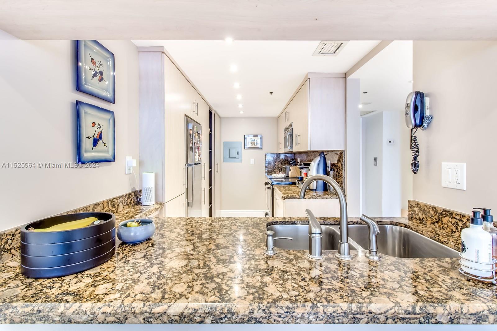 1717 N Bayshore Dr A-2041, Miami, Florida 33132, 3 Bedrooms Bedrooms, ,2 BathroomsBathrooms,Residential,For Sale,1717 N Bayshore Dr A-2041,A11525964