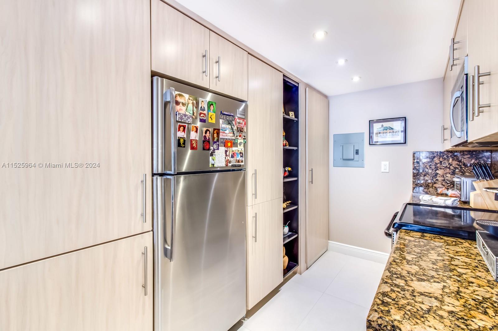 1717 N Bayshore Dr A-2041, Miami, Florida 33132, 3 Bedrooms Bedrooms, ,2 BathroomsBathrooms,Residential,For Sale,1717 N Bayshore Dr A-2041,A11525964