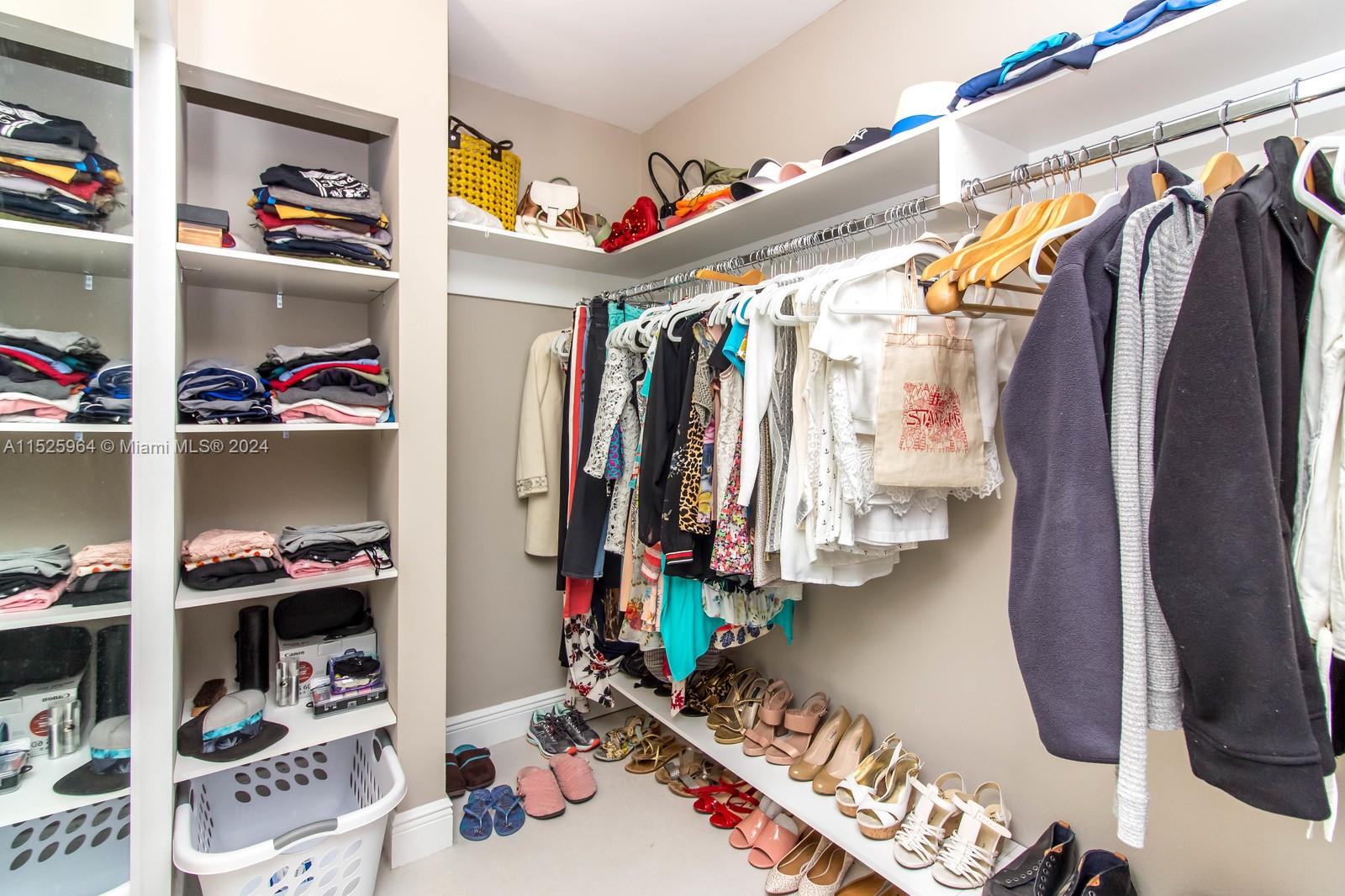 1717 N Bayshore Dr A-2041, Miami, Florida 33132, 3 Bedrooms Bedrooms, ,2 BathroomsBathrooms,Residential,For Sale,1717 N Bayshore Dr A-2041,A11525964