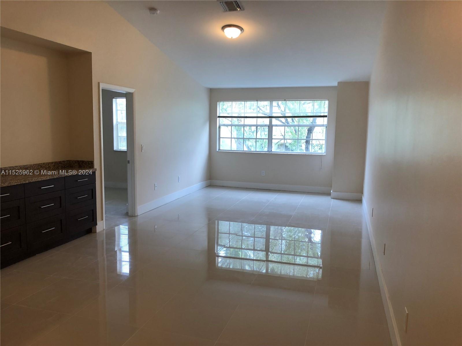 18350 NW 68th Ave I, Hialeah, Florida 33015, 2 Bedrooms Bedrooms, ,2 BathroomsBathrooms,Residential,For Sale,18350 NW 68th Ave I,A11525962