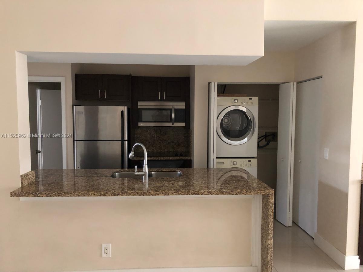 18350 NW 68th Ave I, Hialeah, Florida 33015, 2 Bedrooms Bedrooms, ,2 BathroomsBathrooms,Residential,For Sale,18350 NW 68th Ave I,A11525962