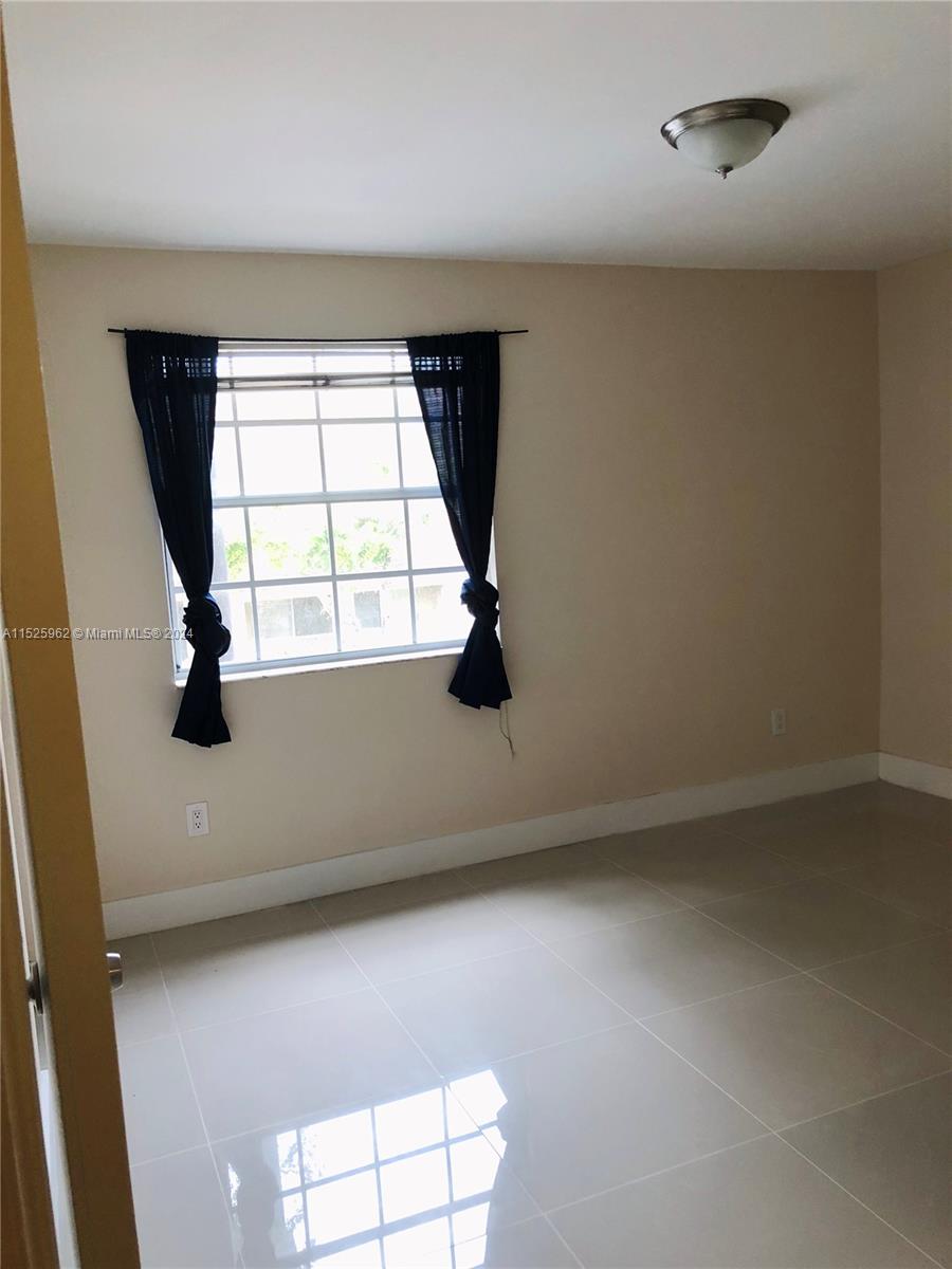 18350 NW 68th Ave I, Hialeah, Florida 33015, 2 Bedrooms Bedrooms, ,2 BathroomsBathrooms,Residential,For Sale,18350 NW 68th Ave I,A11525962