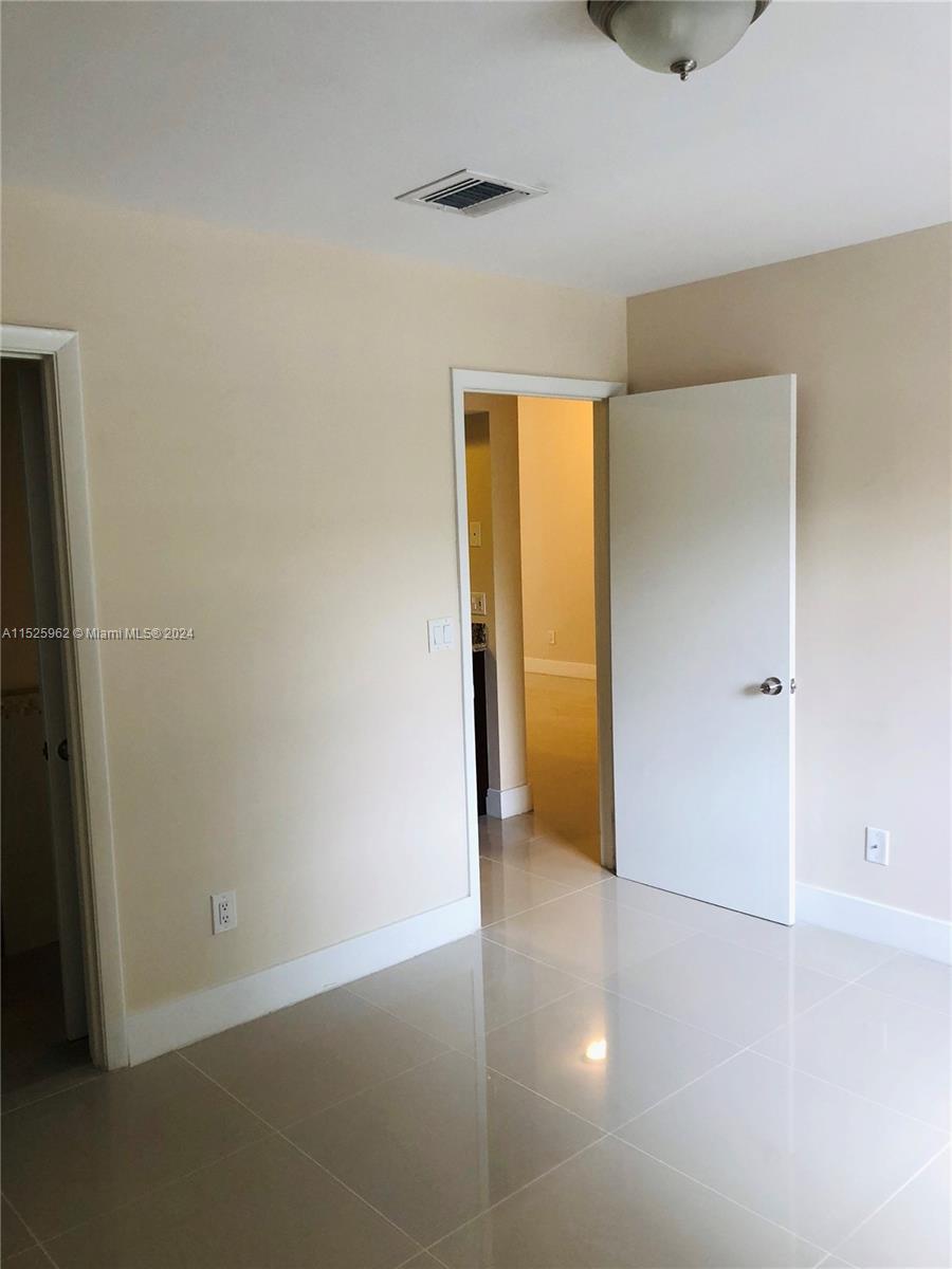 18350 NW 68th Ave I, Hialeah, Florida 33015, 2 Bedrooms Bedrooms, ,2 BathroomsBathrooms,Residential,For Sale,18350 NW 68th Ave I,A11525962