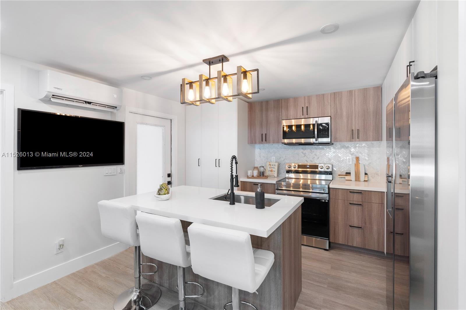 1904 10th Ct, Fort Lauderdale, FL, 33312 United States, 3 Bedrooms Bedrooms, ,2 BathroomsBathrooms,Residential,For Sale,10th Ct,A11526013