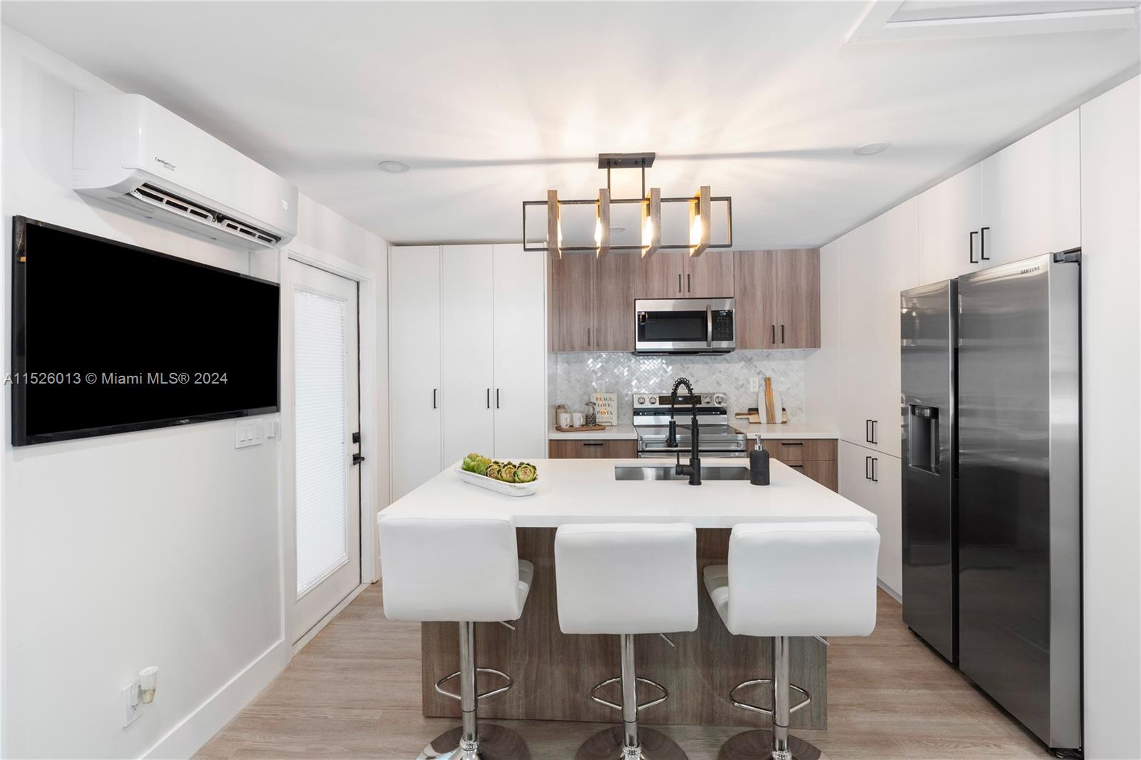 1904 10th Ct, Fort Lauderdale, FL, 33312 United States, 3 Bedrooms Bedrooms, ,2 BathroomsBathrooms,Residential,For Sale,10th Ct,A11526013