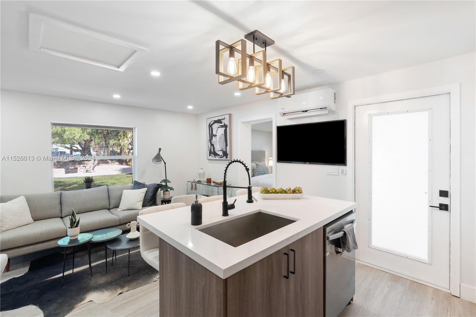 1904 10th Ct, Fort Lauderdale, FL, 33312 United States, 3 Bedrooms Bedrooms, ,2 BathroomsBathrooms,Residential,For Sale,10th Ct,A11526013